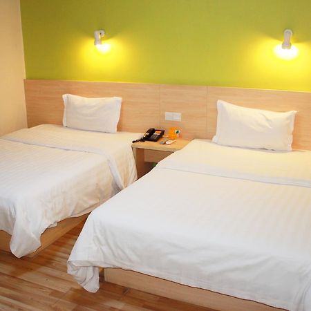 7Days Inn Huludao Xingcheng Hot Spring Street Exterior photo